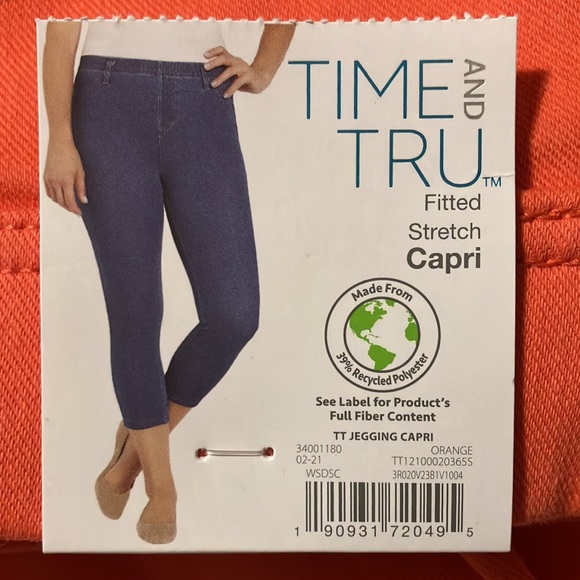 NWT Time and Tru woman’s fitted, stretch, orange coral Capri Jegging - Picture 2 of 6